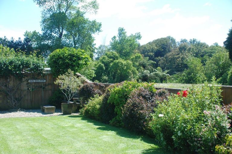 Photo of property in 505 Richmond Road, Lepperton, New Plymouth, 4373