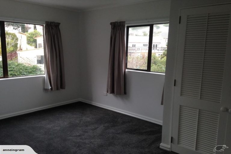 Photo of property in 112 Weka Street, Miramar, Wellington, 6022