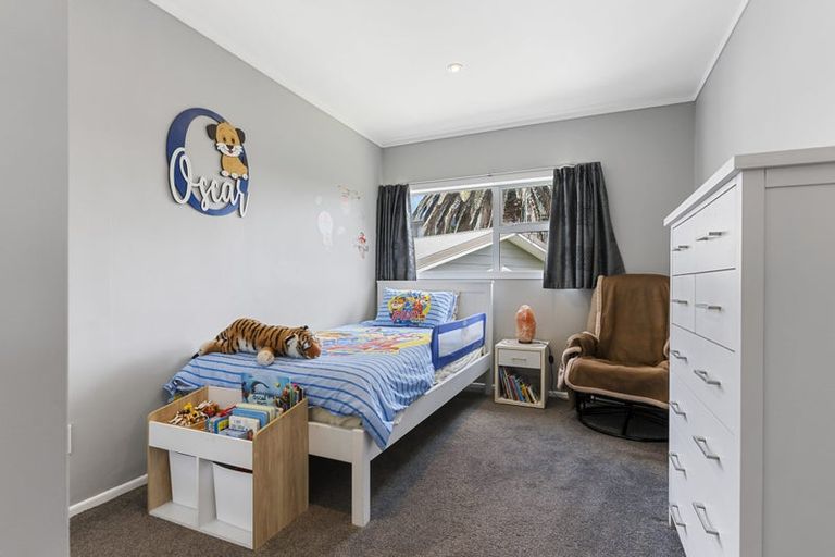 Photo of property in 14 Coates Road, Cockle Bay, Auckland, 2014