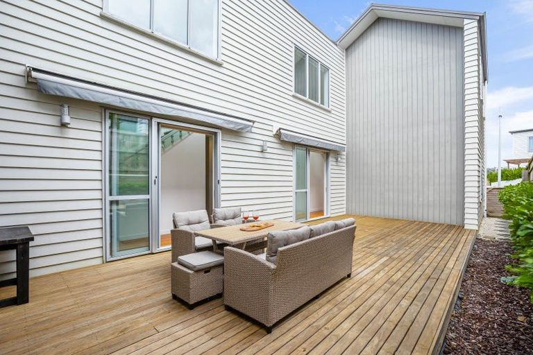 Photo of property in 4 Carex Way, Long Bay, Auckland, 0630