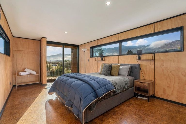 Photo of property in 29 Newcastle Road, Hawea Flat, Wanaka, 9382