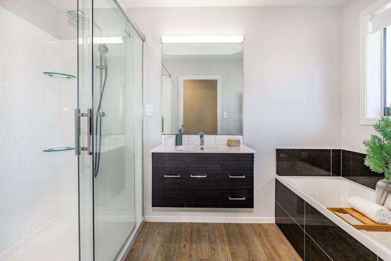 Photo of property in 13 Breakwater Way, Whitby, Porirua, 5024