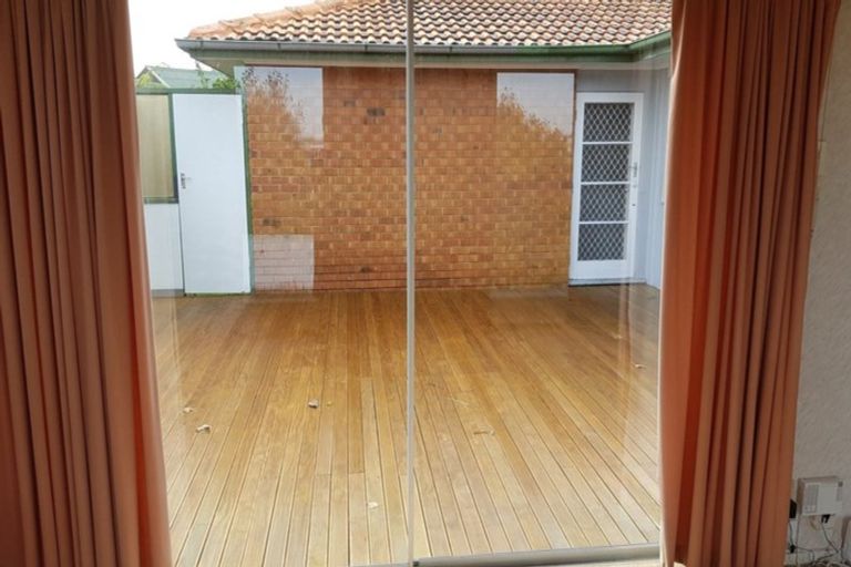 Photo of property in 19c Te Anau Place, Pakuranga Heights, Auckland, 2010