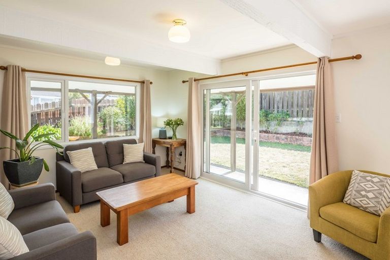 Photo of property in 1 Tralee Place, Johnsonville, Wellington, 6037