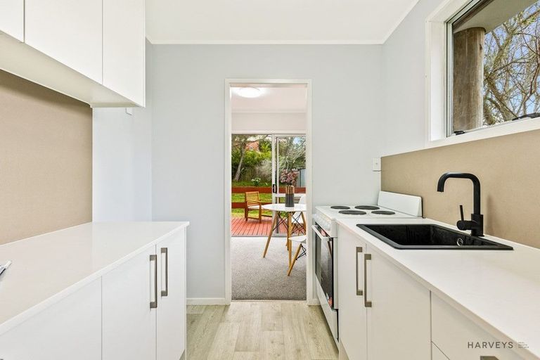 Photo of property in 1d Nandana Drive, Glen Eden, Auckland, 0602