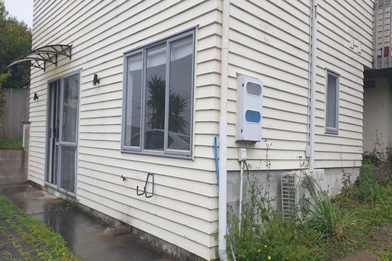 Photo of property in 81 Archers Road, Hillcrest, Auckland, 0629