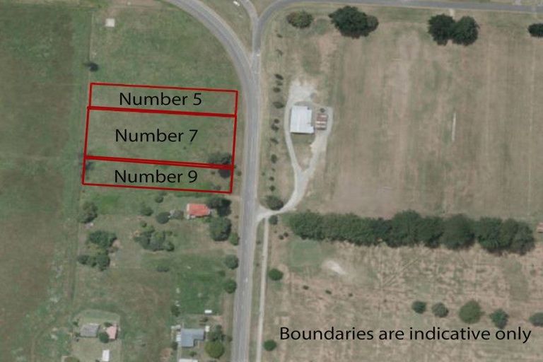 Photo of property in 5 Cook Street, Tolaga Bay, 4077