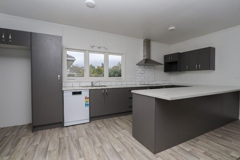 Photo of property in 21 Charles Crescent, Beerescourt, Hamilton, 3200