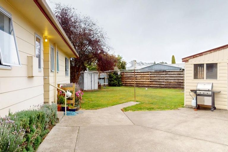 Photo of property in 8 Custom Street, Ashhurst, 4810