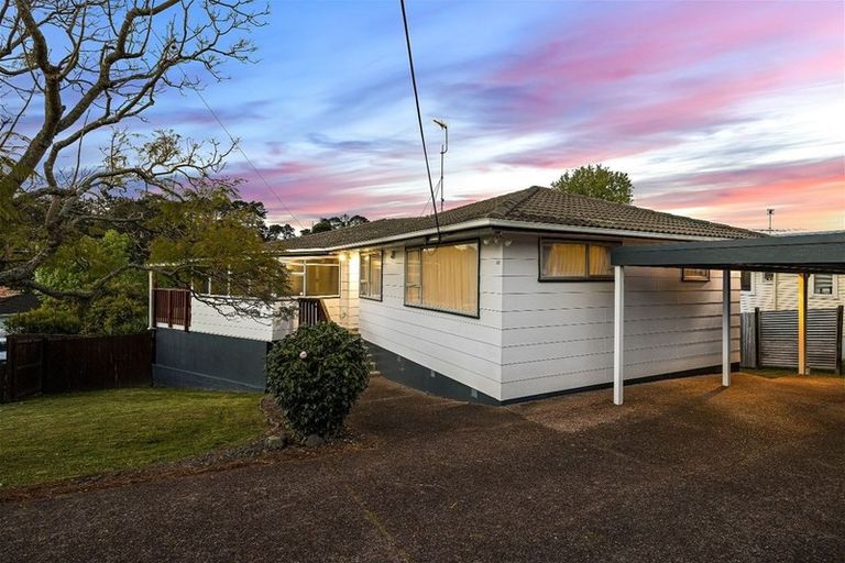 Photo of property in 22 Helena Street, Massey, Auckland, 0614