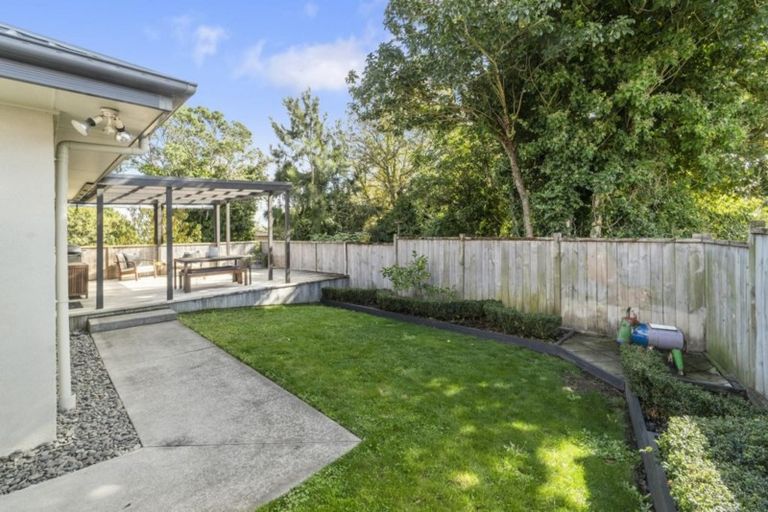 Photo of property in 70a Hobsonville Road, West Harbour, Auckland, 0618
