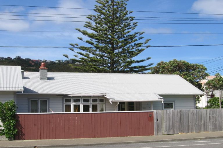 Photo of property in 125 Derwent Street, Island Bay, Wellington, 6023