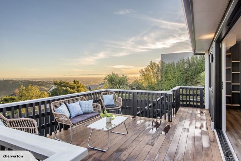 Photo of property in 126 Dyers Pass Road, Cashmere, Christchurch, 8022