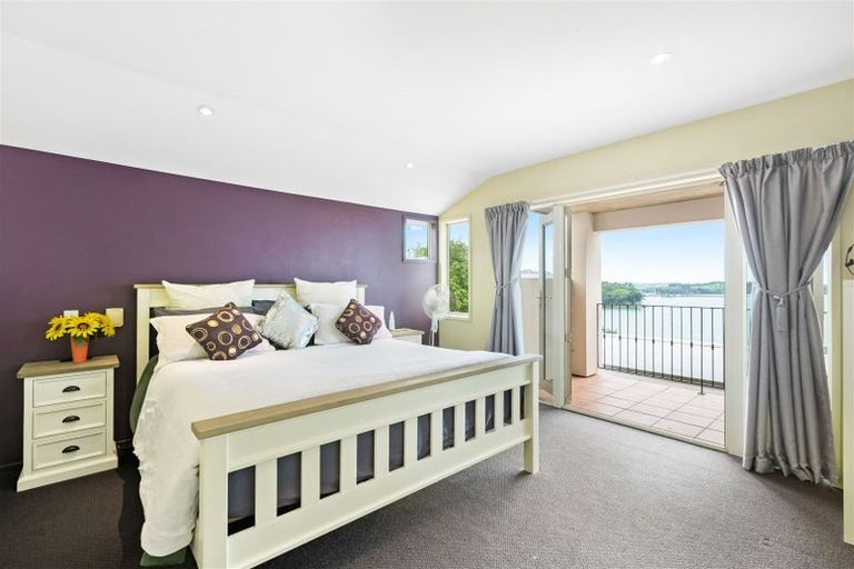 Photo of property in 985 Whangaparaoa Road, Tindalls Beach, Whangaparaoa, 0930