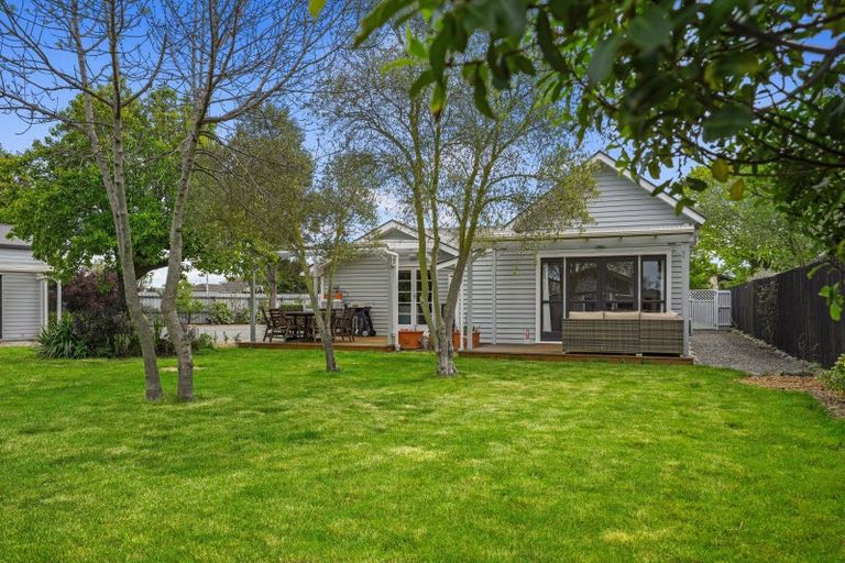 Photo of property in 98 King Street, Rangiora, 7400