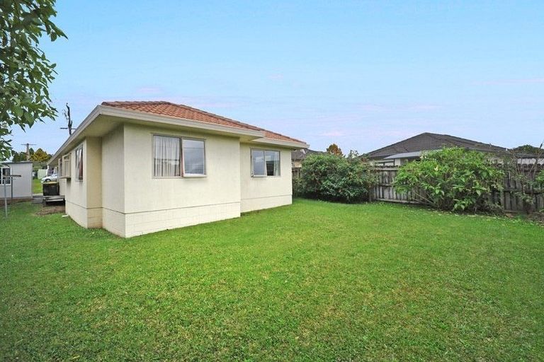 Photo of property in 99 Pooks Road, Ranui, Auckland, 0612