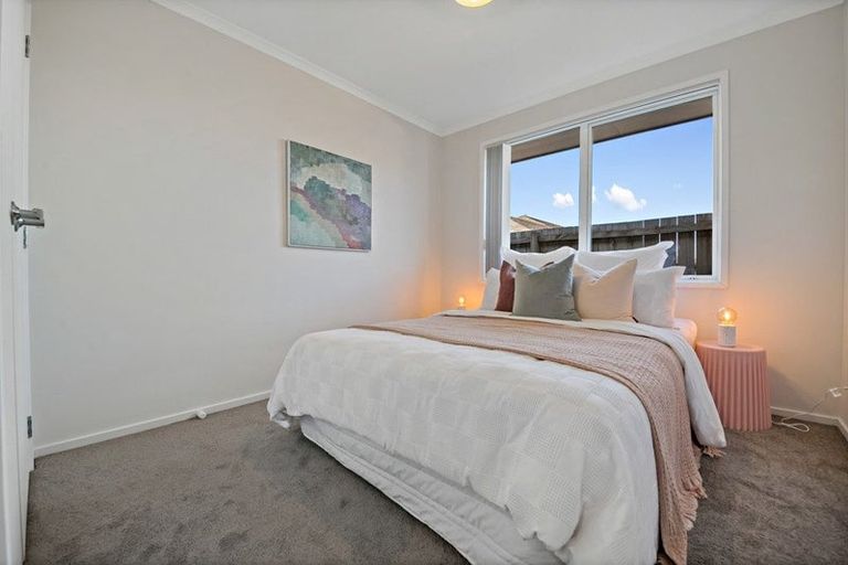 Photo of property in 17 Parton Road, Pukekohe, 2120