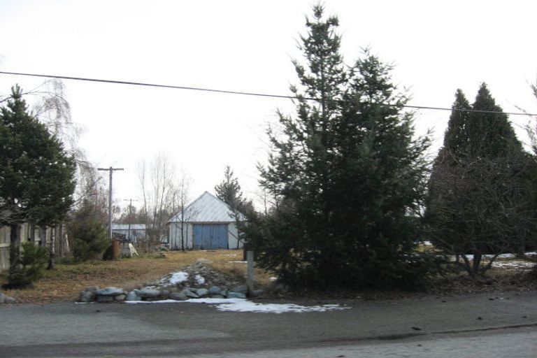 Photo of property in 18 Fraser Crescent, Twizel, 7901