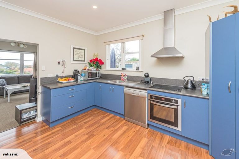Photo of property in 48 Kent Road, Saint Johns Hill, Whanganui, 4501