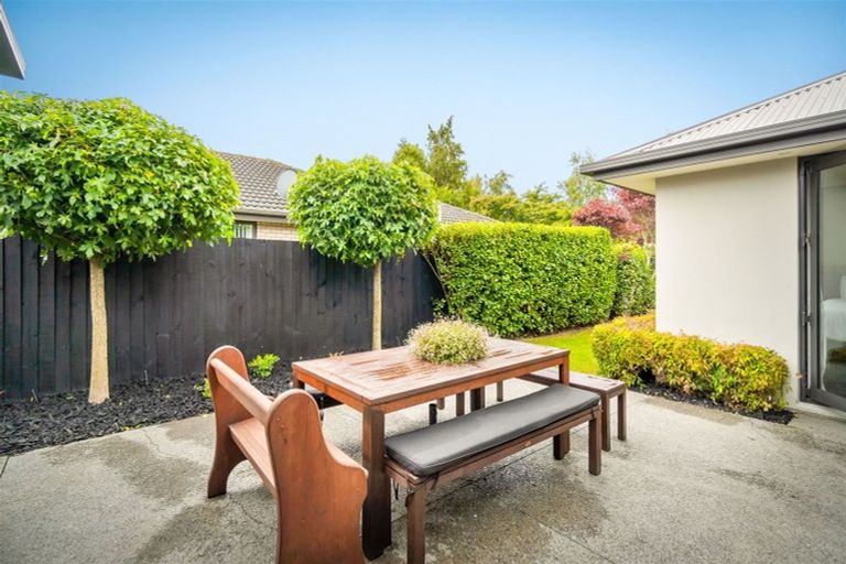 Photo of property in 17 Parkside Crescent, Northwood, Christchurch, 8051