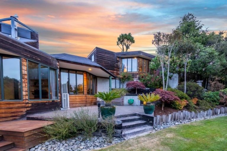 Photo of property in 20 Brookford Place, Westmorland, Christchurch, 8025