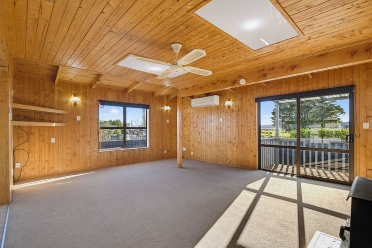 Photo of property in 223 Parkhurst Road, Parakai, 0830