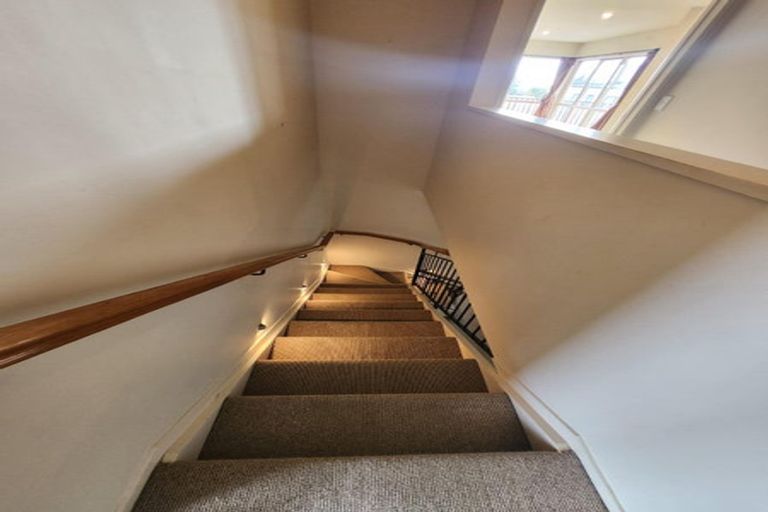 Photo of property in 13a Hebron Road, Waiake, Auckland, 0630