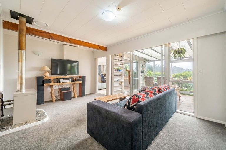 Photo of property in 489 Stokes Valley Road, Stokes Valley, Lower Hutt, 5019