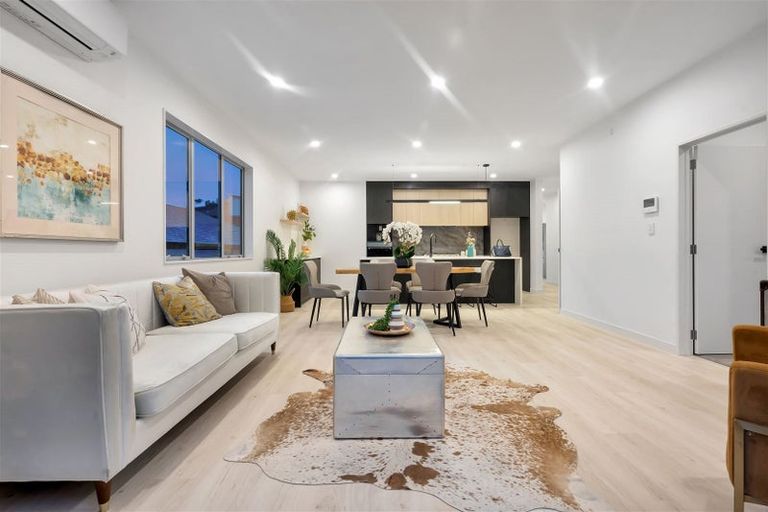 Photo of property in 83 Pacific Heights Road, Orewa, 0931