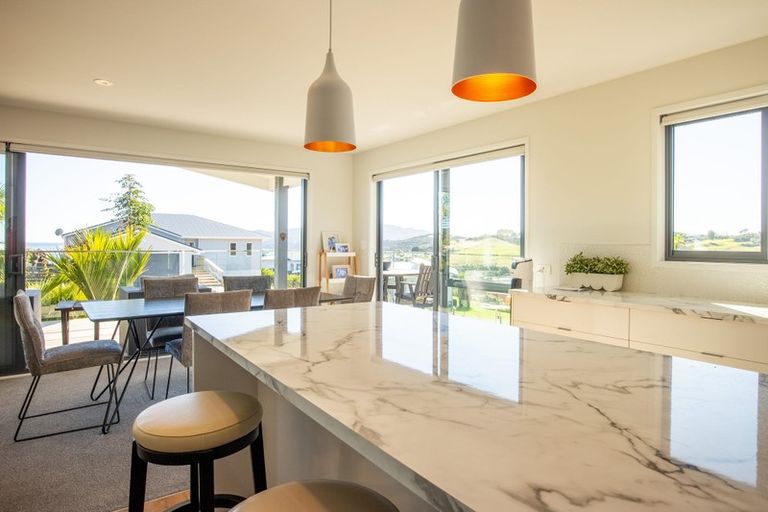 Photo of property in 27 Lori Lane, Coopers Beach, 0420