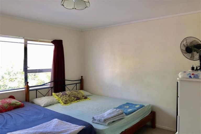 Photo of property in 2b Roys Road, Weymouth, Auckland, 2103
