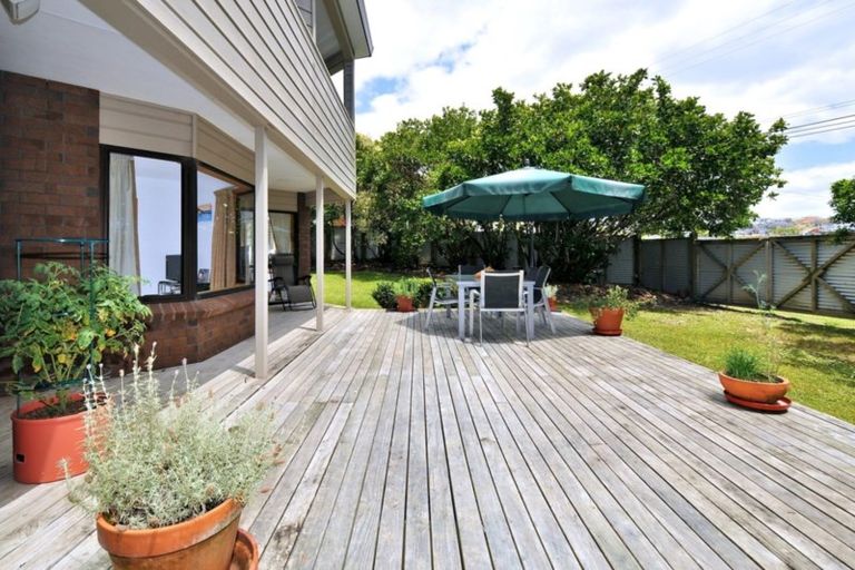 Photo of property in 33 Long Drive, Torbay, Auckland, 0630