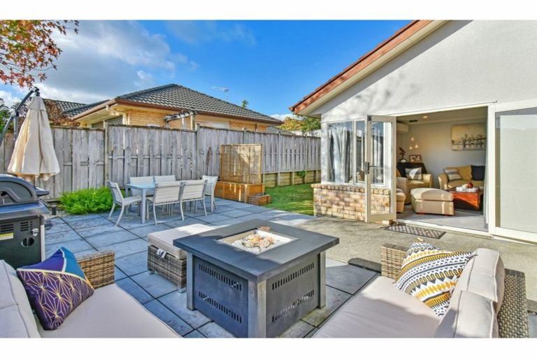 Photo of property in 69 Riverton Drive, Randwick Park, Auckland, 2105