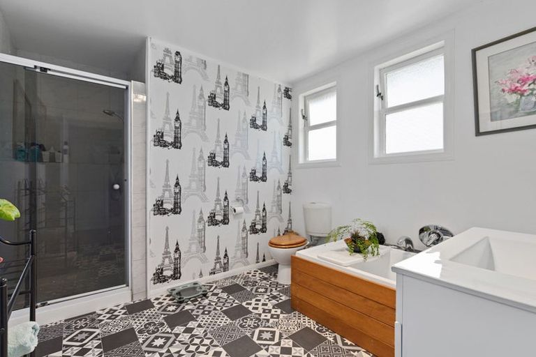 Photo of property in 18 Eynon Road, Morrinsville, 3300