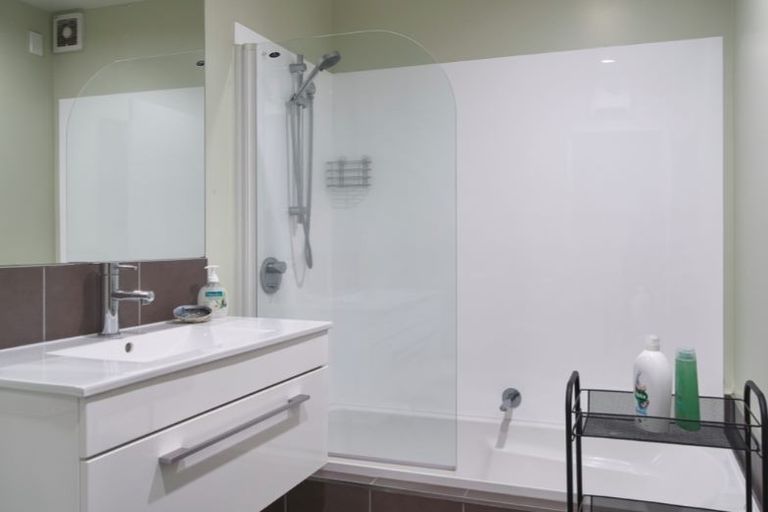 Photo of property in 12 Heywood Terrace, Richmond, Christchurch, 8013