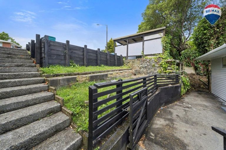Photo of property in 86 Holborn Drive, Stokes Valley, Lower Hutt, 5019