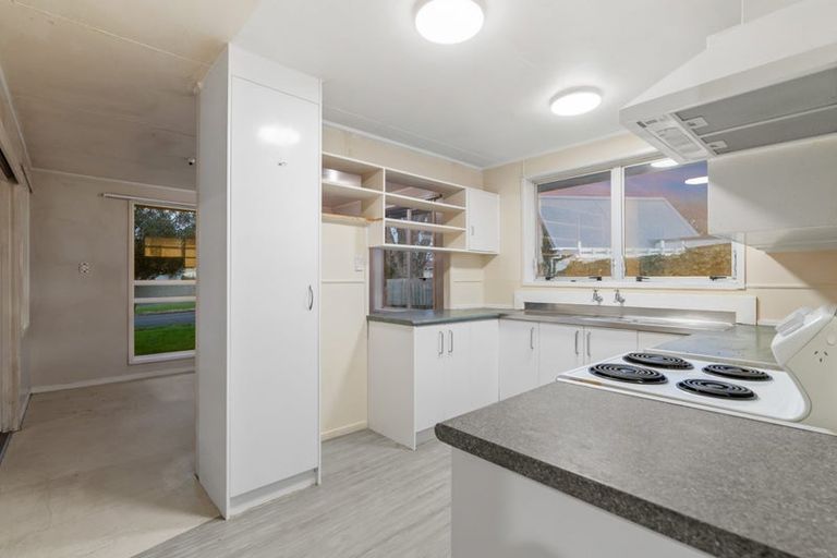 Photo of property in 21 Rountree Place, Conifer Grove, Takanini, 2112