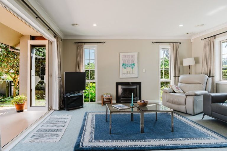 Photo of property in 1 Westbury Mews, Huntington, Hamilton, 3210