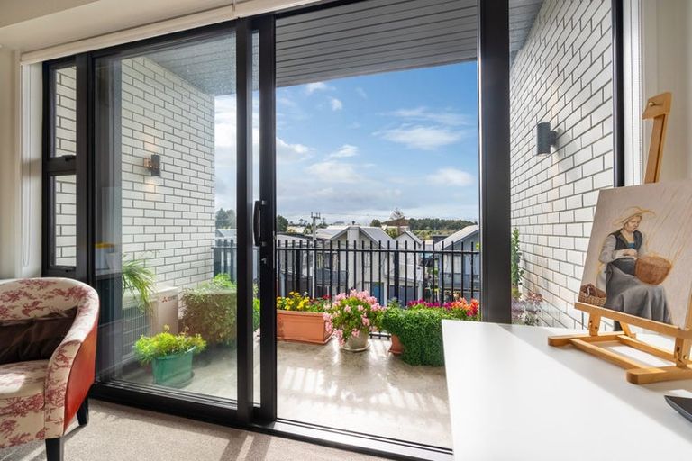 Photo of property in 208/38e Fraser Avenue, Northcote, Auckland, 0627