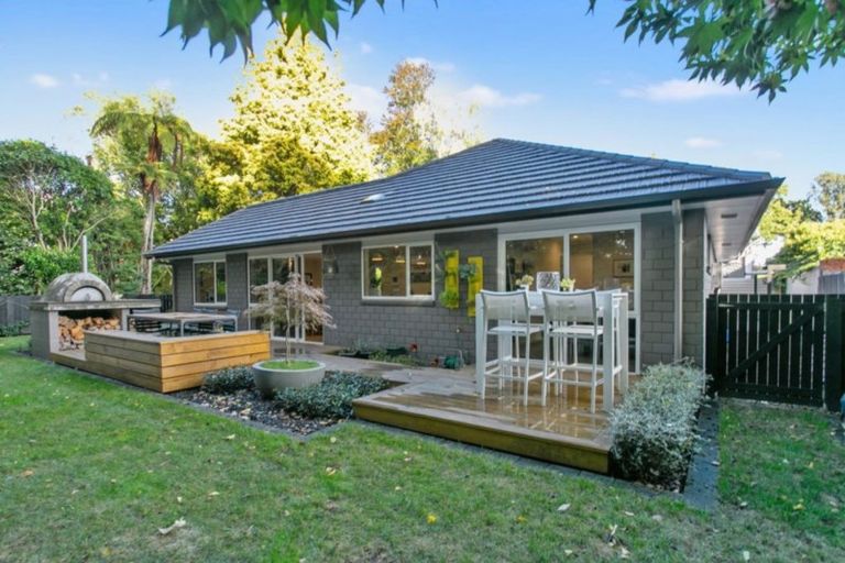 Photo of property in 28c Hamilton Road, Cambridge, 3434