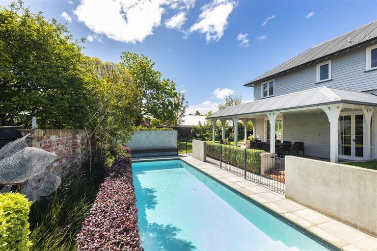 Photo of property in 37 Winchester Street, Merivale, Christchurch, 8014