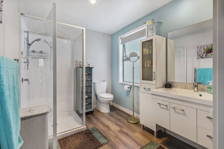 Photo of property in 4 Westhill Lane, Papamoa Beach, Papamoa, 3118