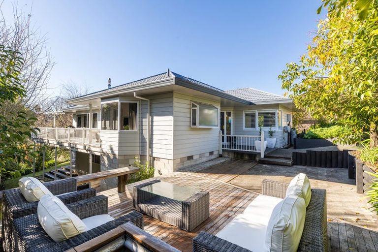 Photo of property in 31 Busby Hill, Havelock North, 4130