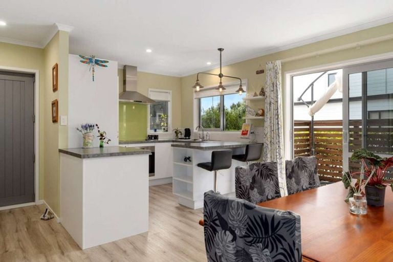 Photo of property in 18 Rire Hau Lane, Pyes Pa, Tauranga, 3112