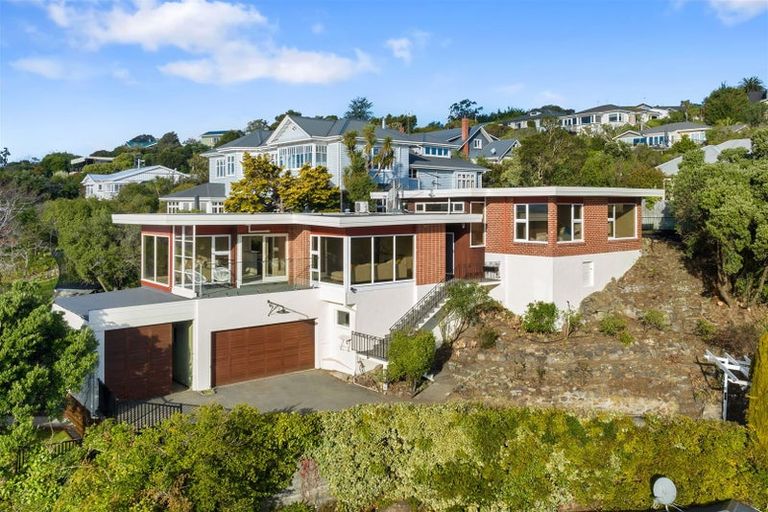 Photo of property in 97 Dyers Pass Road, Cashmere, Christchurch, 8022