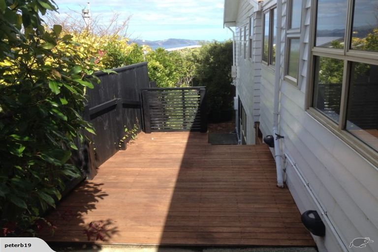 Photo of property in 37 Mulberry Street, Maungaraki, Lower Hutt, 5010