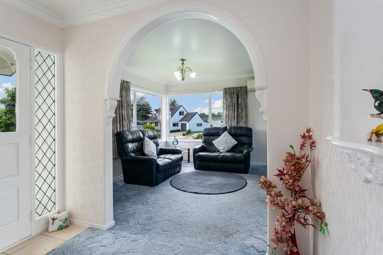 Photo of property in 31 Sheridan Crescent, Leamington, Cambridge, 3432