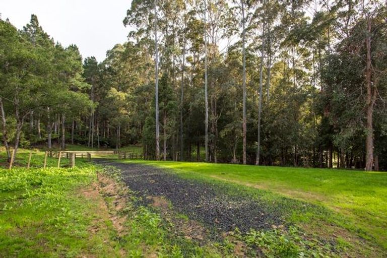 Photo of property in 74 Mick Dillon Road, Tahekeroa, Kaukapakapa, 0873