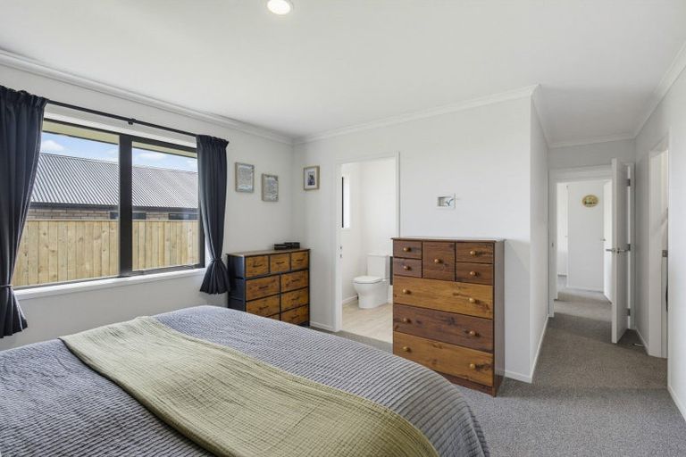 Photo of property in 42 Tainui Street, Levin, 5510