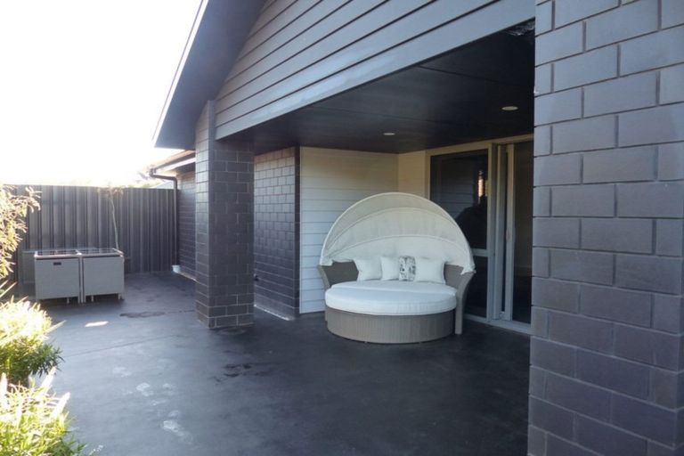 Photo of property in 18 Eric Batchelor Place, Waimate, 7924